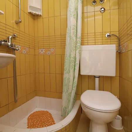 Apartamento Kotiska 2 *